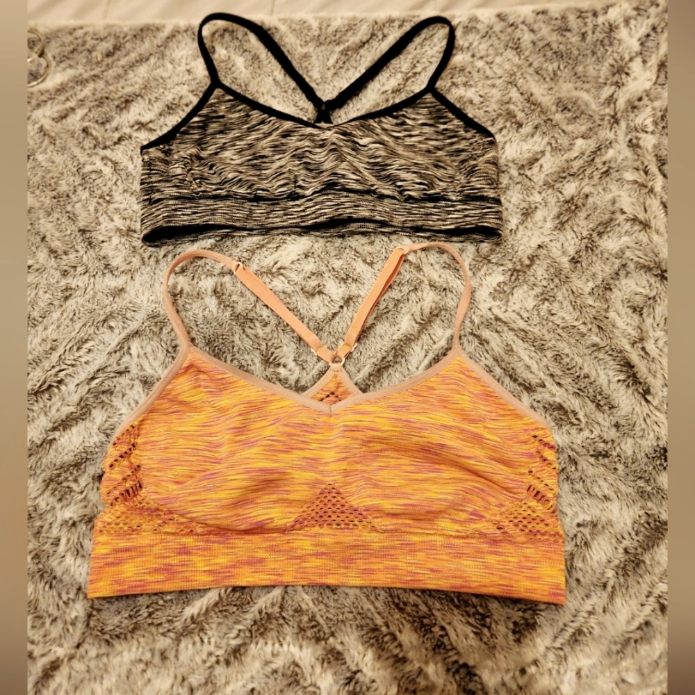 2 VS PINK Women's Multicolor Strappy Bralette Set